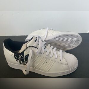 Adidas Men's Classic White and Black Sneakers